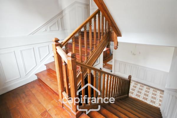 Maison bourgeoise de 230 m² - 6 pièces - SAINT QUENTIN (02)
