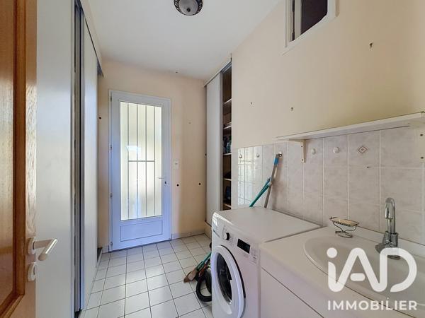 Maison à vendre 6 pièces 170 m² Neuville-de-Poitou