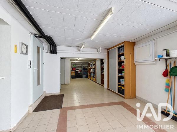 Maison à vendre 6 pièces 170 m² Neuville-de-Poitou