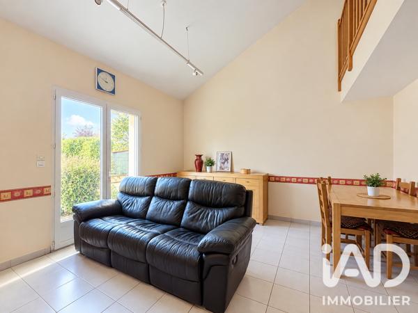 Maison à vendre 6 pièces 170 m² Neuville-de-Poitou