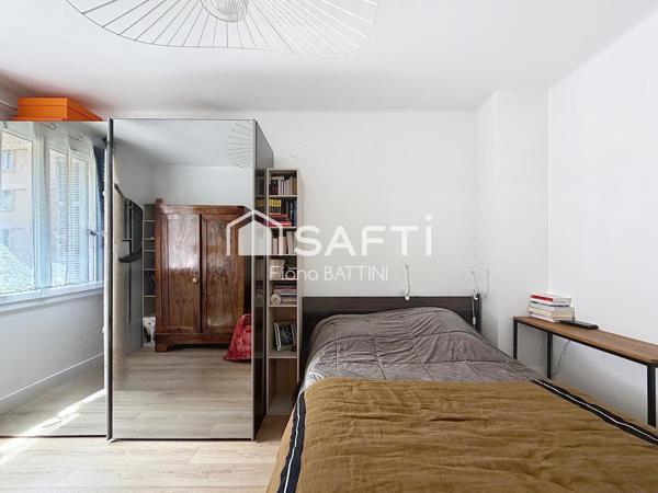 F2 centre-ville avec terrasse ascenseur