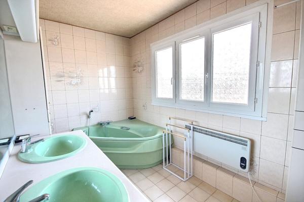 Maison Fresnes 6 pièce(s) 107 m2