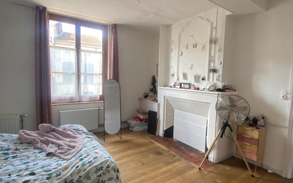 Appartement à vendre    7 pièces • 218 m2 Bar-le-Duc