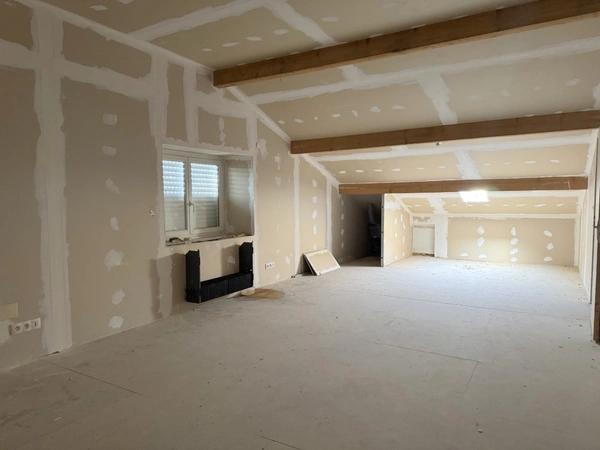 Maison de 200 m² - 7 pièces - DPE A