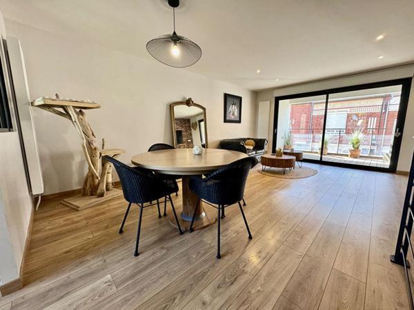 Maison moderne ,125m2, 3 chambres ,2 terrasses, cour, garage  Quartier HENRIVILLE AMIENS