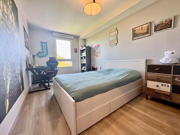 Maison moderne ,125m2, 3 chambres ,2 terrasses, cour, garage  Quartier HENRIVILLE AMIENS