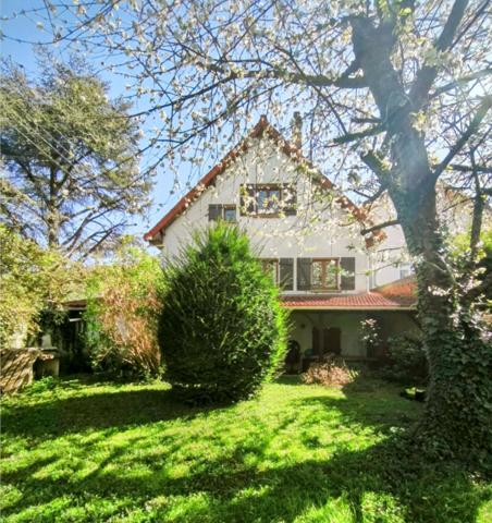 Maison
         5 pièces
        - 122 m² 335 000 € *