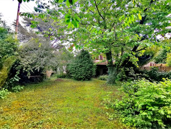 Maison
         5 pièces
        - 122 m² 335 000 € *