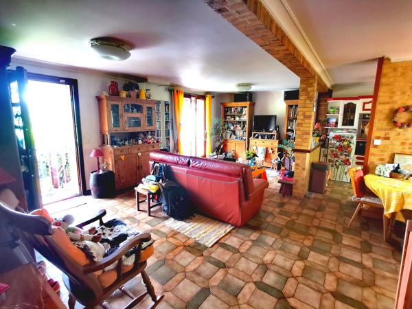 Maison
         5 pièces
        - 122 m² 335 000 € *