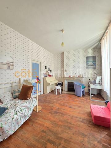 Vente
                Maison353 m² - 12 Pièces -
                    CHATEAUNEUF SUR LOIRE (45110)