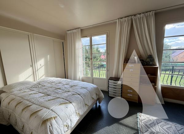 Maison 8 pièces 235 m2
