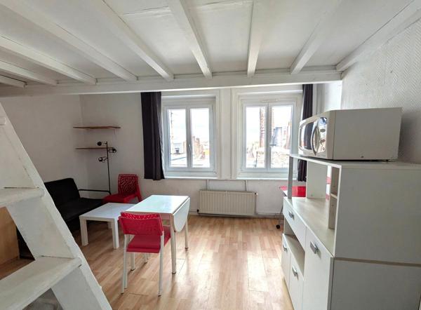 Studio mezzanine