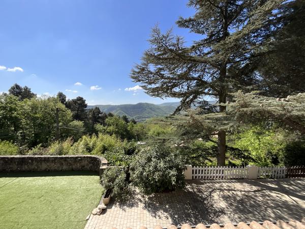 Maison 11 pièces - 215 m²