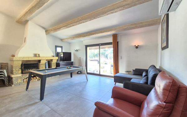 Maison à vendre    5 pièces •  Sanary-sur-Mer