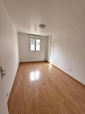 Appartement à vendre 3 pièces en DUPLEX limay (78) - Une place de parking