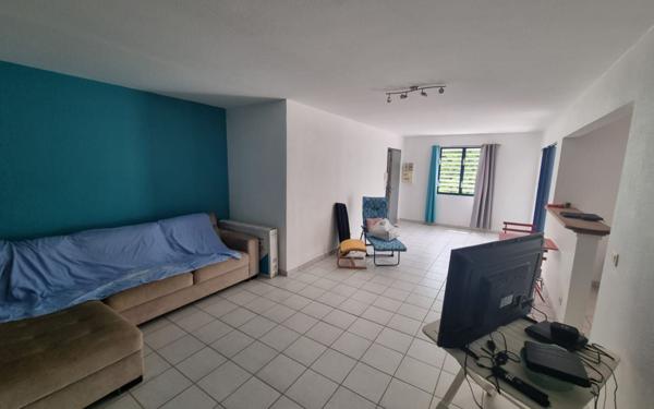 Appartement à vendre    3 pièces • 75,40 m2 Le Gosier