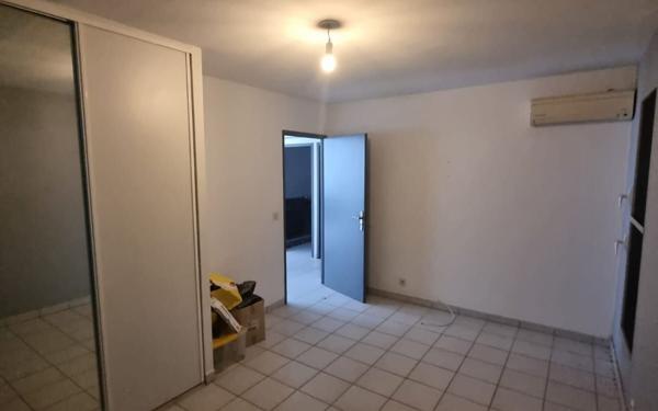 Appartement à vendre    3 pièces • 75,40 m2 Le Gosier
