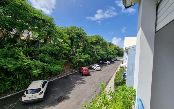 Appartement à vendre    3 pièces • 75,40 m2 Le Gosier