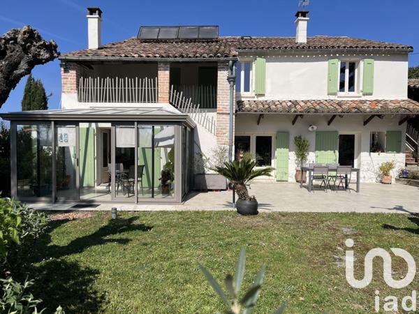 Maison 9 pièces de 200 m² à Alès (30100)