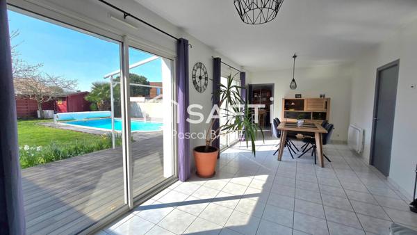 Maison familiale avec piscine, beaux volumes et jardin au calme aux Sables-d’Olonne
