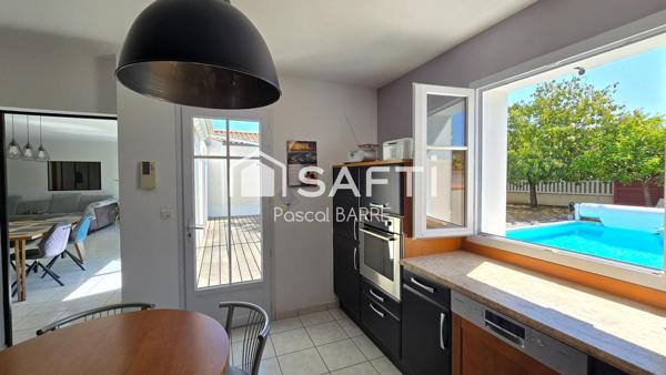 Maison familiale avec piscine, beaux volumes et jardin au calme aux Sables-d’Olonne