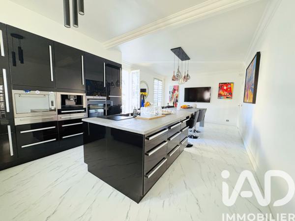 Maison à vendre 8 pièces 227 m² Aulnay-sous-Bois