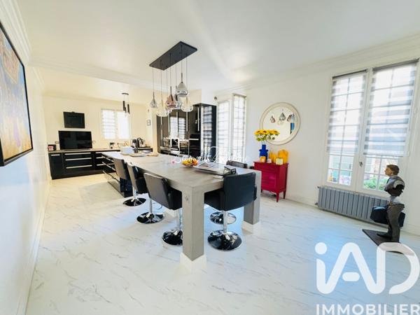 Maison à vendre 8 pièces 227 m² Aulnay-sous-Bois
