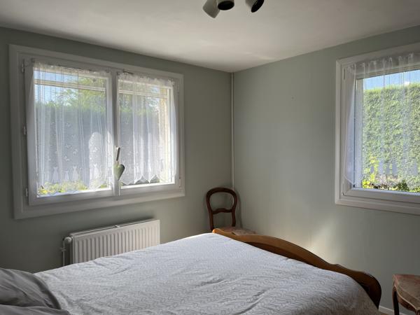 GENAS - MAISON 121 m² 4 CHAMBRES - TERRAIN ARBORE 710 m²