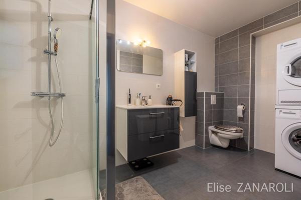 Très beau 2 pièces avec jardin et garage!