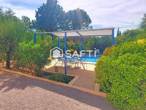 Maison spacieuse – 182 m²  – avec piscine, garages, carport, potentiel locatif.
