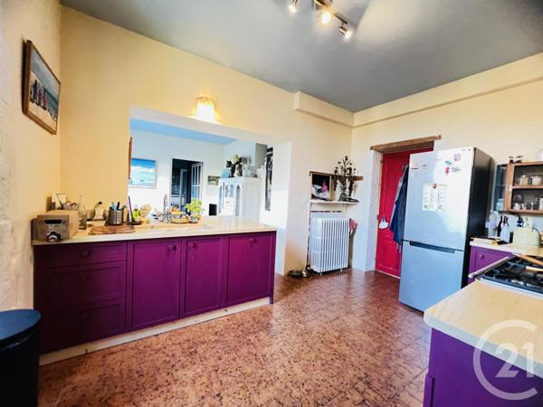 Maison à vendre  8 pièces - 166,30 m 2   FOURAS  - 17