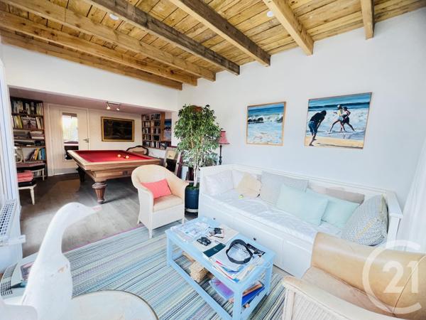 Maison à vendre  8 pièces - 166,30 m 2   FOURAS  - 17