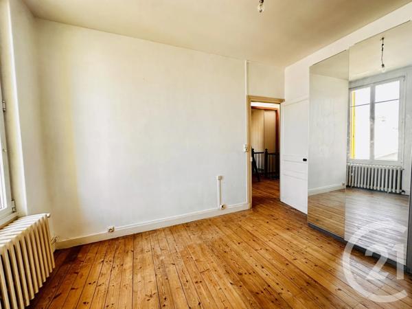 Maison à vendre  8 pièces - 166,30 m 2   FOURAS  - 17