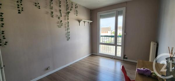 Appartement T4 à vendre  4 pièces - 94 m 2   ABBEVILLE  - 80