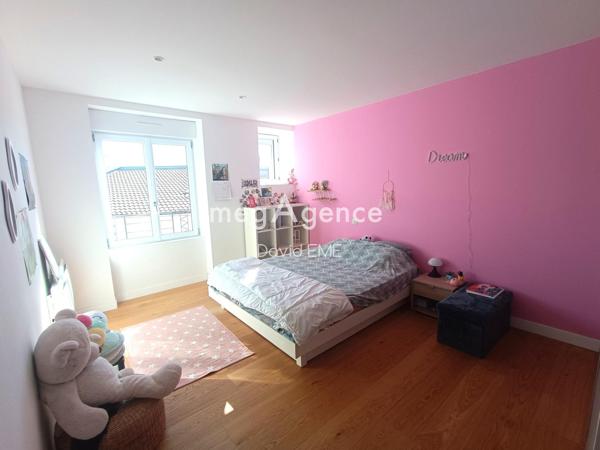 Maison à Aizenay, 85190 - 7 pièces 177m²