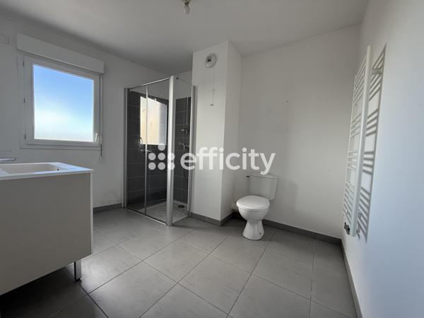 Appartement
         2 pièces
        - 43 m² Exclusivité 235 000 € *