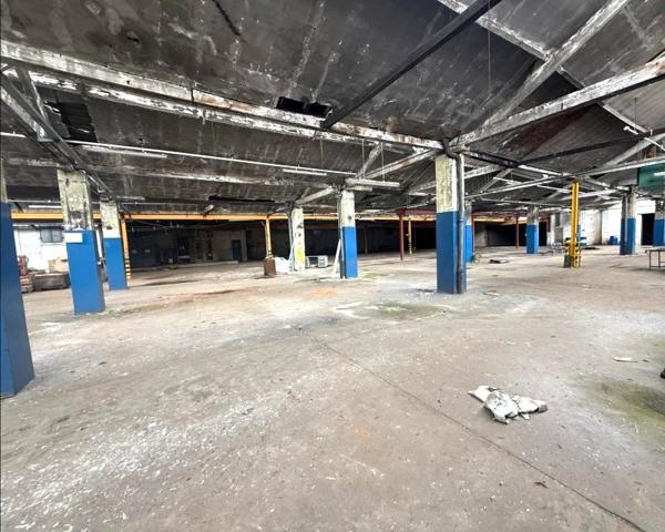 Location / Local Industriel / Bâtiment à Breteuil (27160)