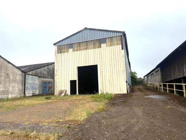 Location / Local Industriel / Bâtiment à Breteuil (27160)