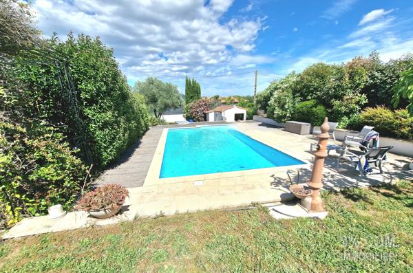 Grande villa de 260m² rénovée avec piscine Puget-sur-Argens (83480)