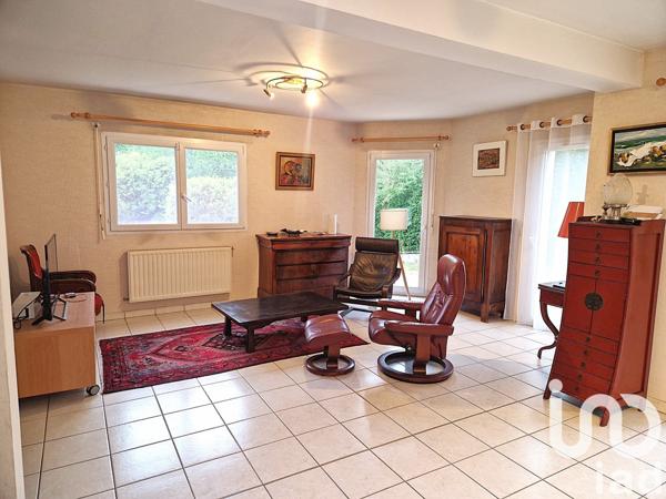 Maison traditionnelle 6 pièces de 170 m² à Pin (70150)