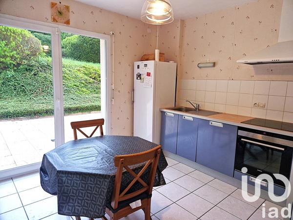 Maison traditionnelle 6 pièces de 170 m² à Pin (70150)