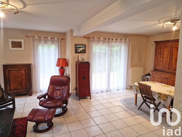 Maison traditionnelle 6 pièces de 170 m² à Pin (70150)