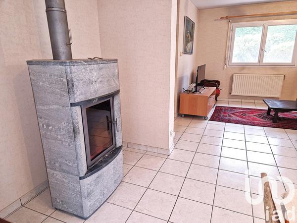 Maison traditionnelle 6 pièces de 170 m² à Pin (70150)