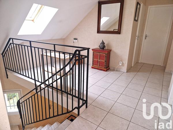 Maison traditionnelle 6 pièces de 170 m² à Pin (70150)