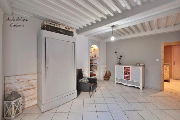 Maison à vendre 6 pièces (01)