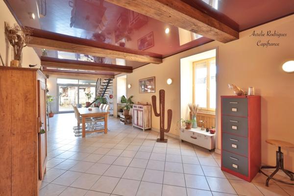 Maison à vendre 6 pièces (01)