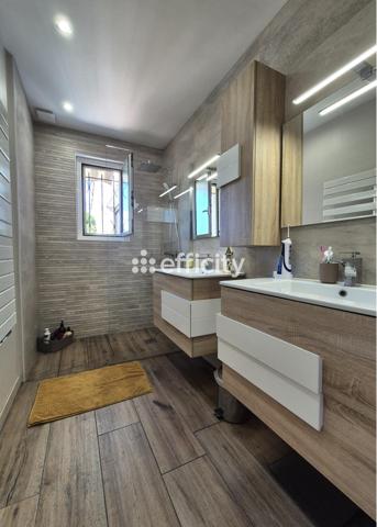 Maison 5 pièces - 150 m²