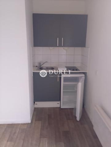 APPARTMENET T1 CENTRE DE CHOLET - A LOUER