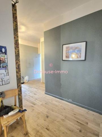 Immeuble à vendre 11 pièces de 360 m²