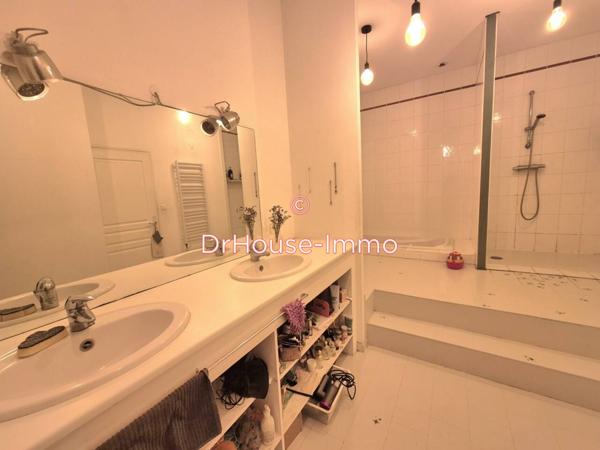 Immeuble à vendre 11 pièces de 360 m²